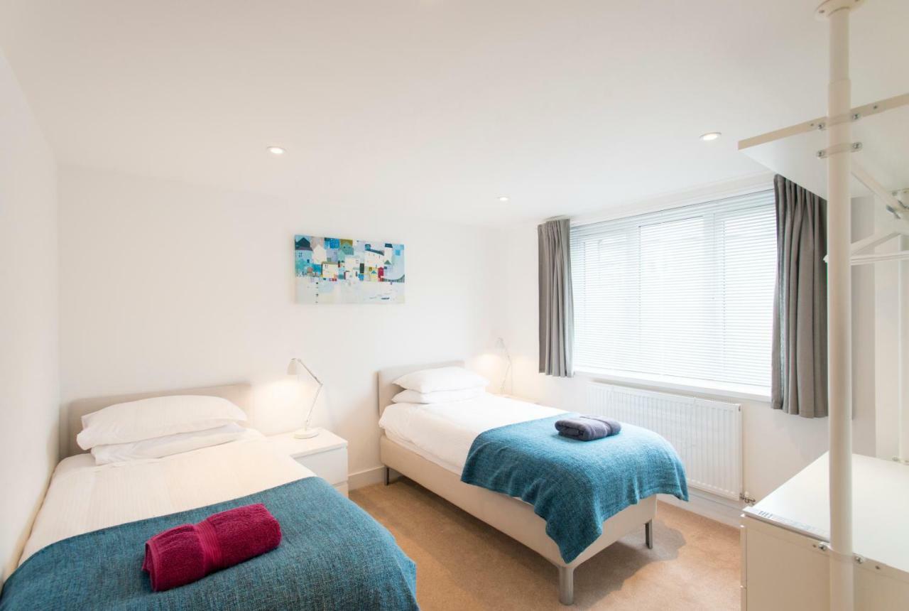 Camana Villa St Ives Екстериор снимка