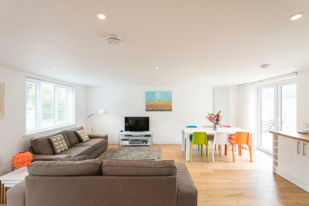 Camana Villa St Ives Екстериор снимка
