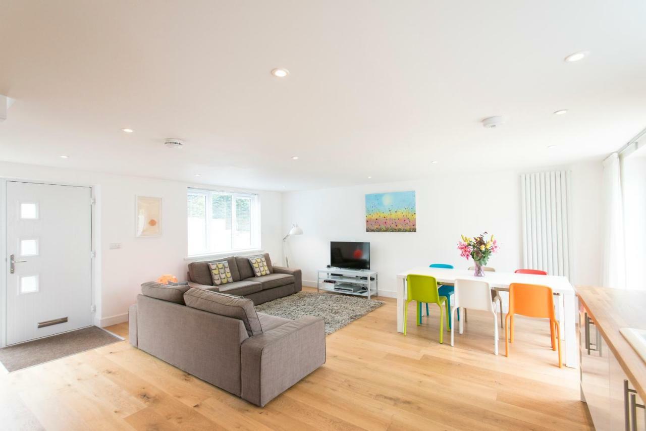 Camana Villa St Ives Екстериор снимка