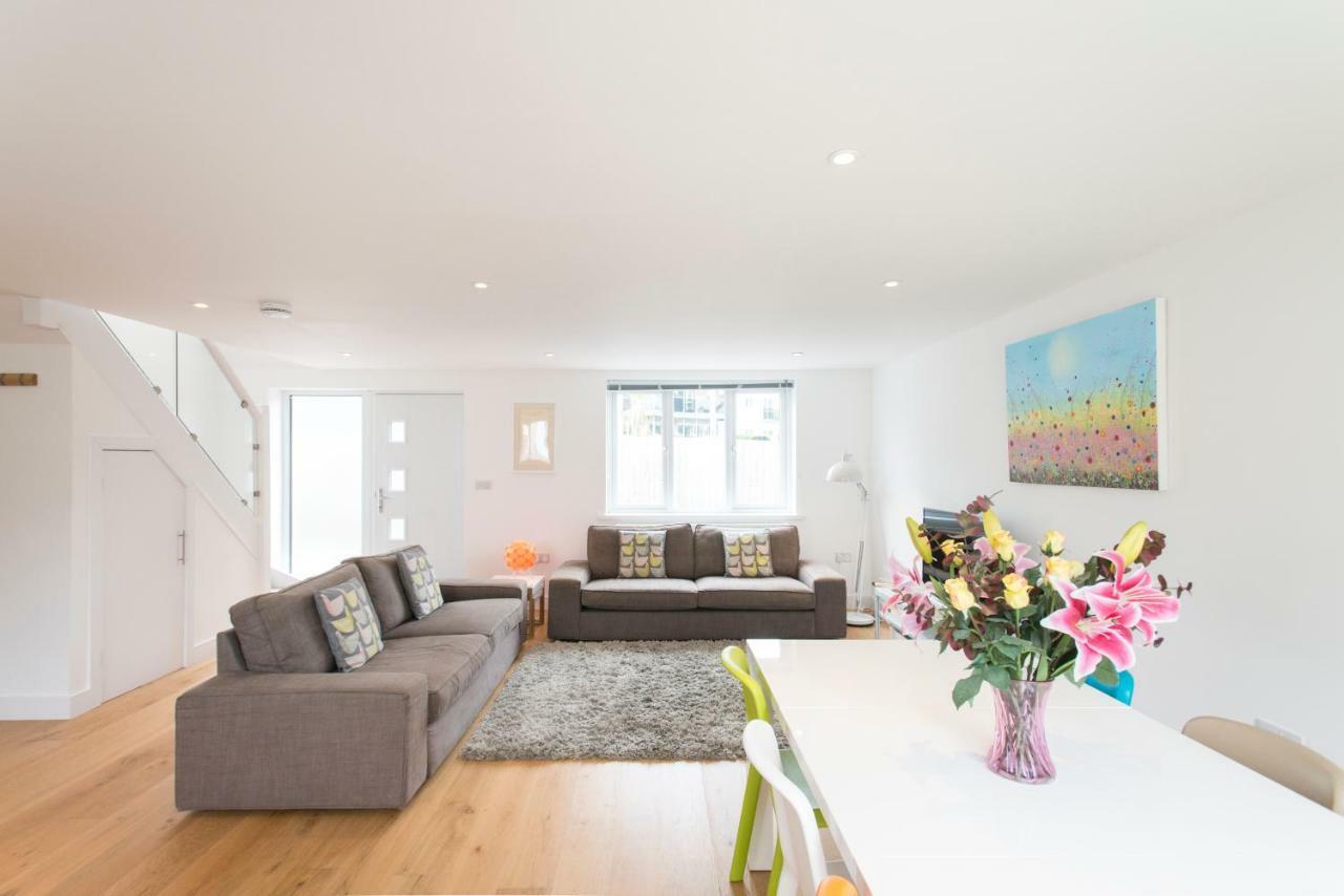 Camana Villa St Ives Екстериор снимка